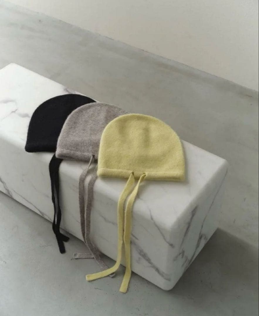 ロザリームーン　ビーニー　モカ