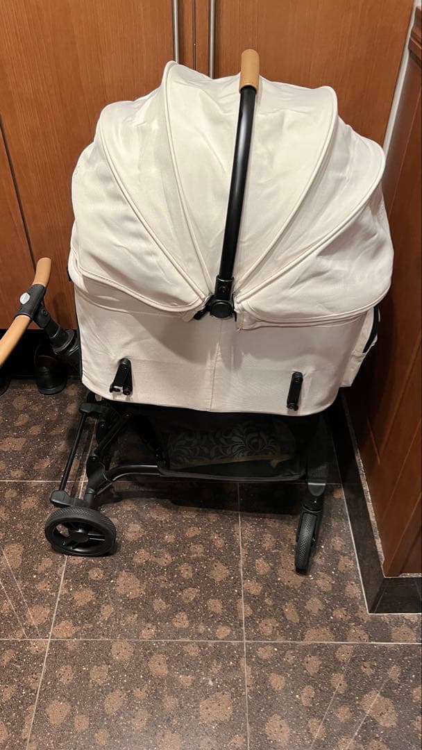 【大阪難波にて引取り希望】AIRBUGGY WIZ X PEARL WHITE