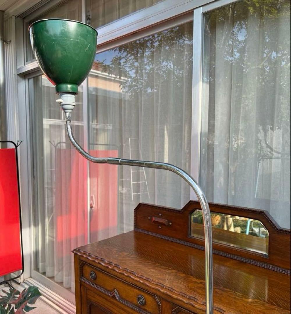 アンティーク　フロアランプ　インダストリアル　ヴィンテージ　シャビー　プロカント