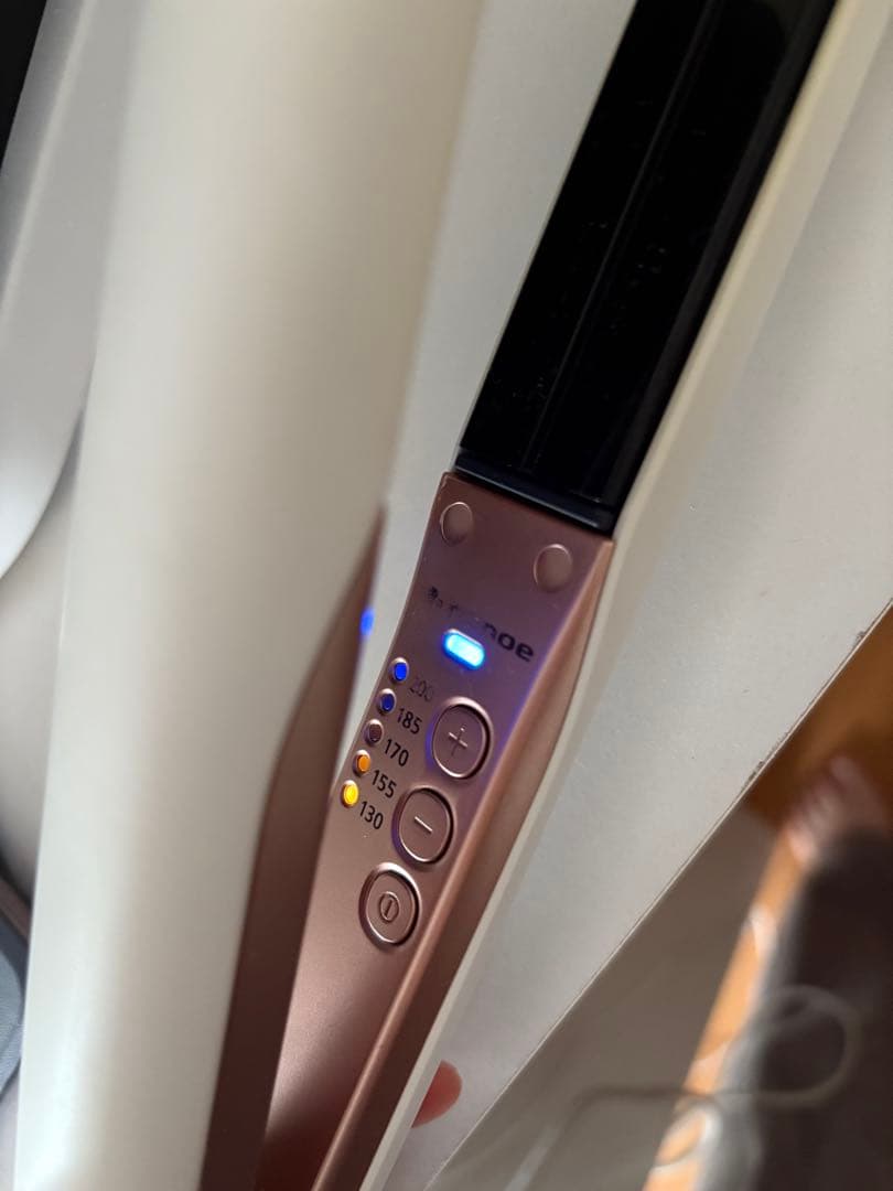 Panasonic ヘアアイロン　ナノケア