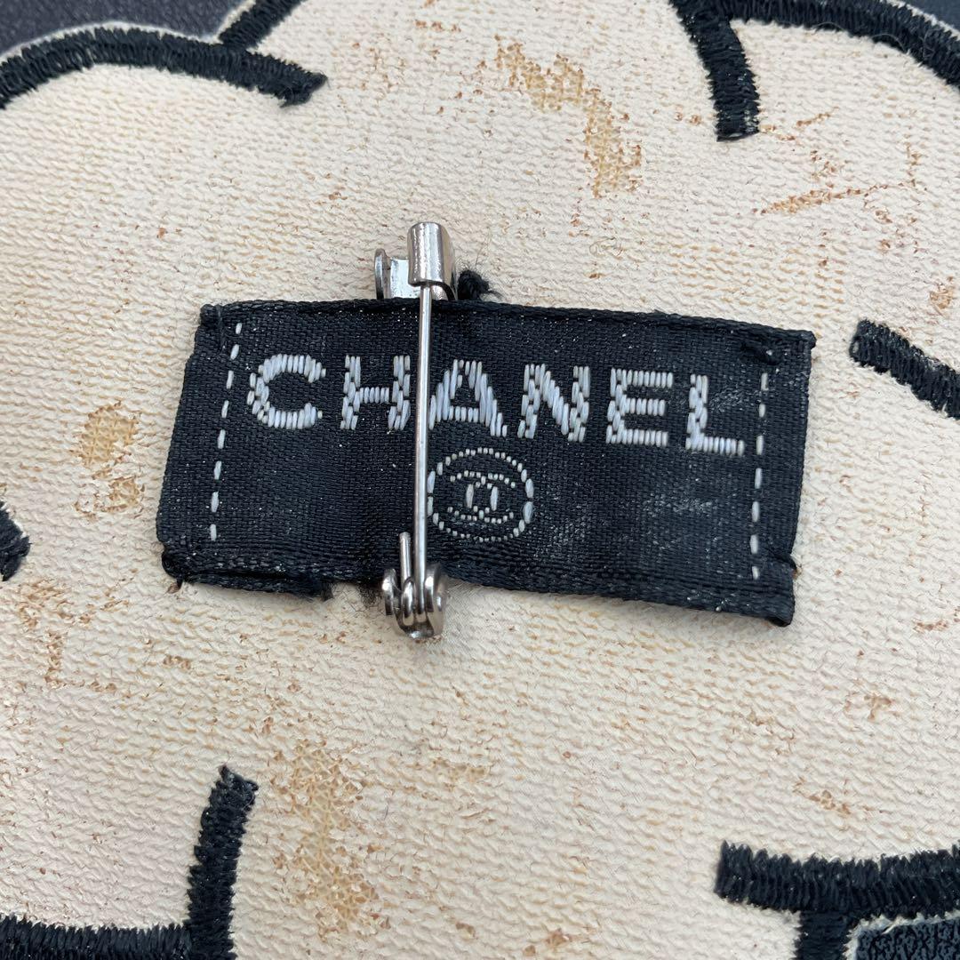 X78 CHANEL シャネル　ココマーク　カメリア　コサージュ　バイカラー