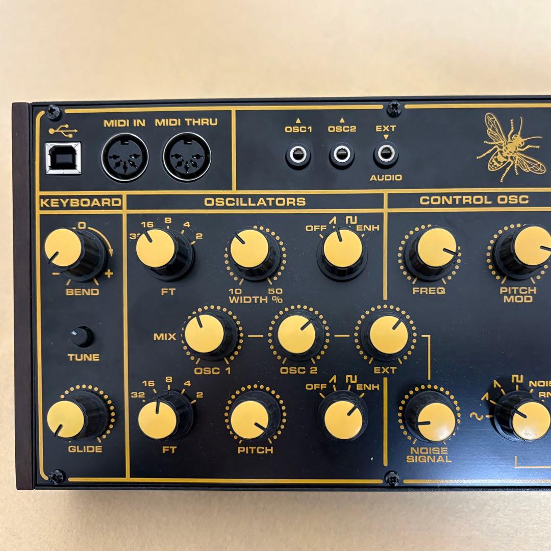 Behringer WASP DELUXE アナログシンセサイザー ユーロラック