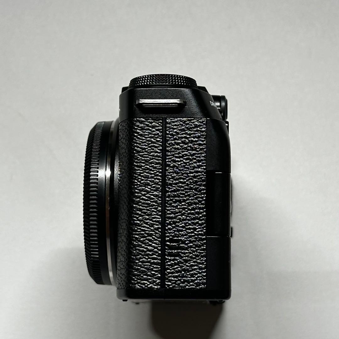 FUJIFILM X-M5 ボディ ブラック　シャッター数20枚　新品同様