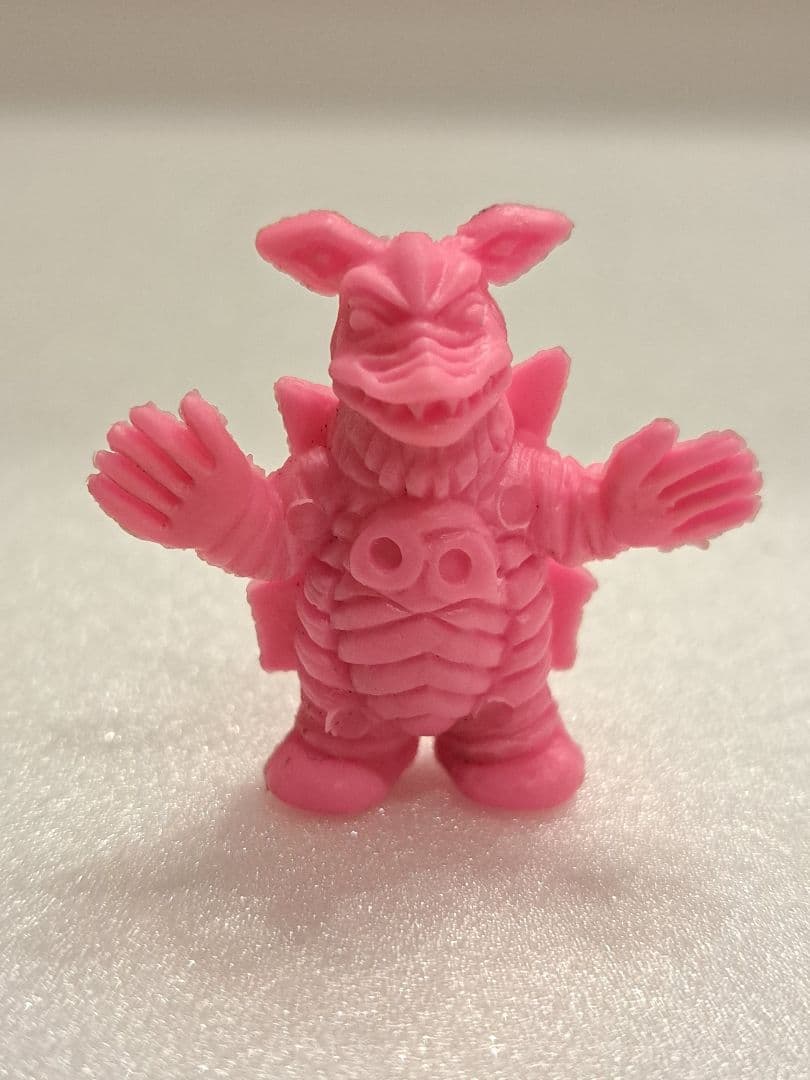 t*9様 「ウルトラマンレオ」怪獣消しゴム「バイブ星人桃」