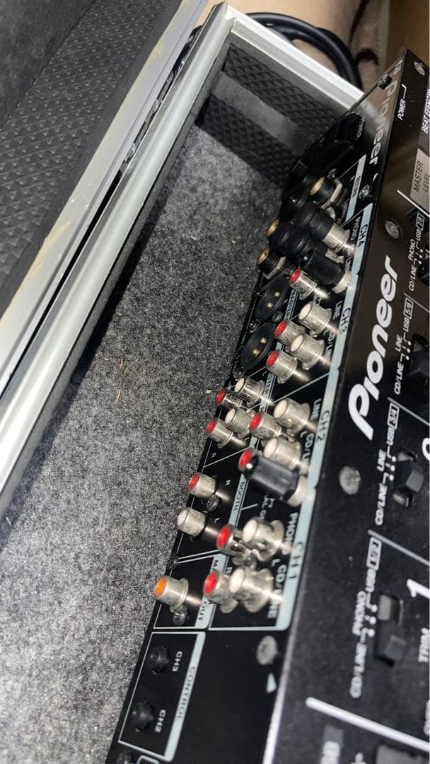 早い者勝ち　Pioneer DJミキサー DJM-750 ハードケース付