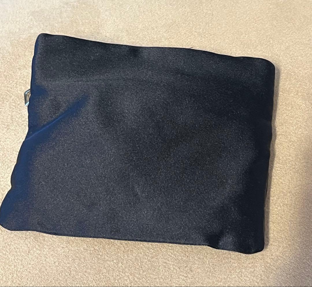 【新品‼️美品‼️】PRADA ブラック ヘアクリップ ポーチ付き