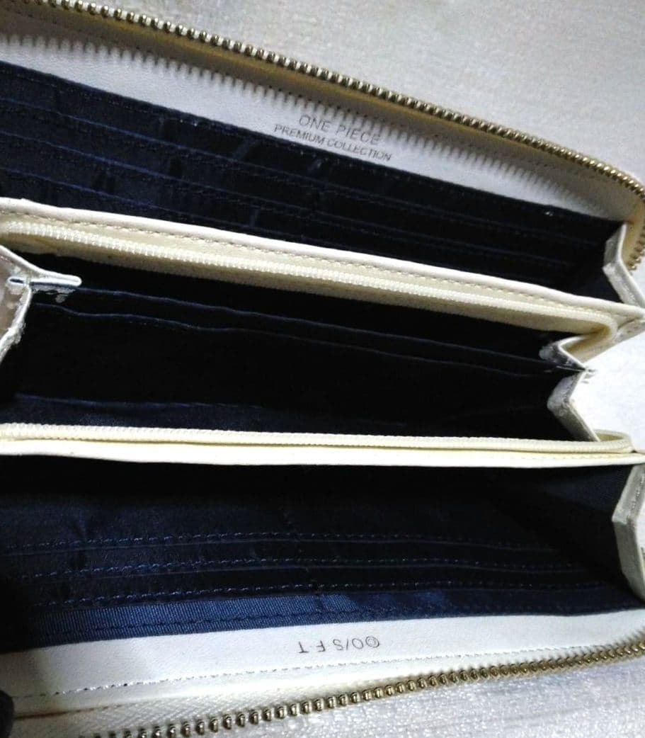 ONE PIECE 永遠の絆 限定版 レザーウォレット ロー