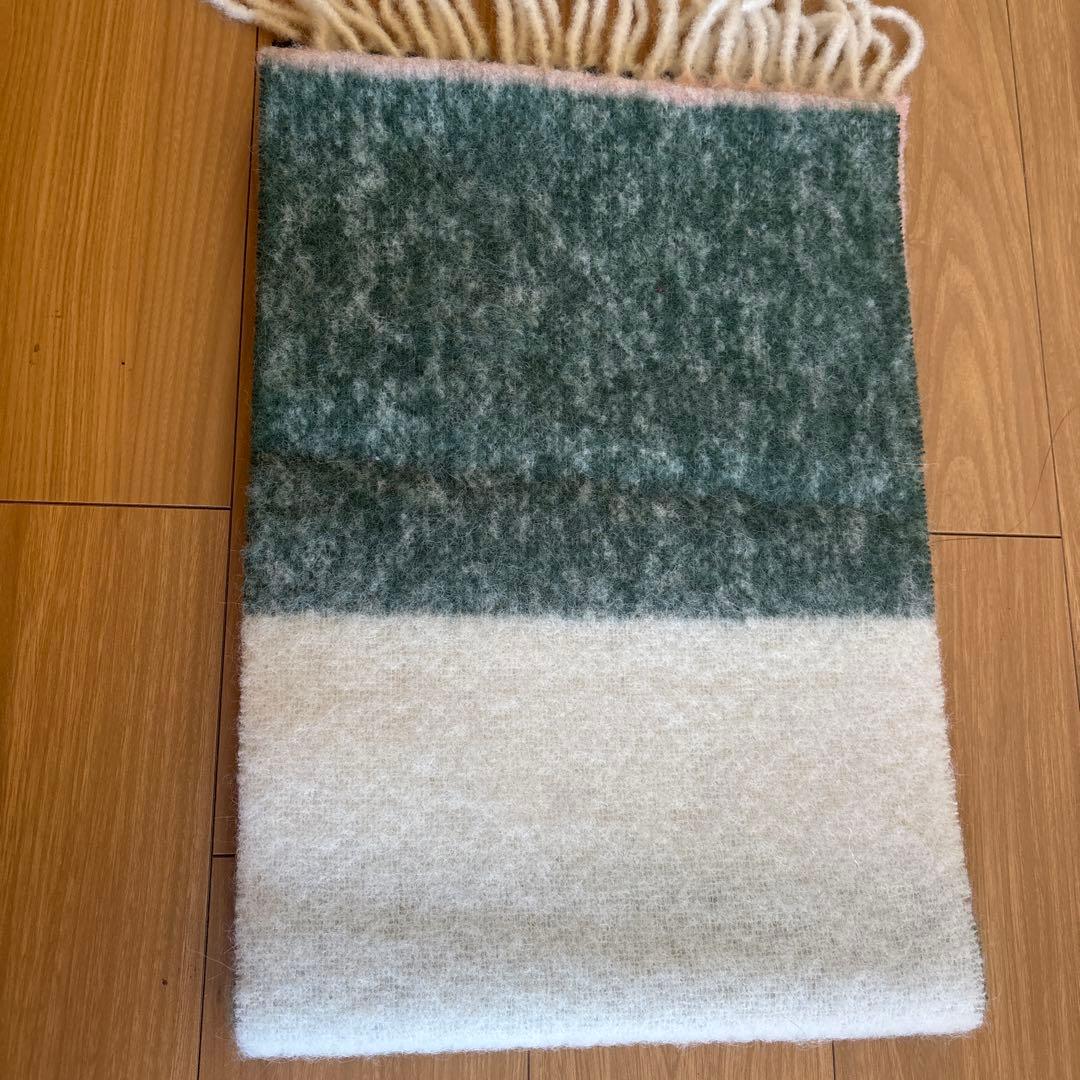 ⭐︎happy⭐︎TOMORROWLAND ボーダーロングストール