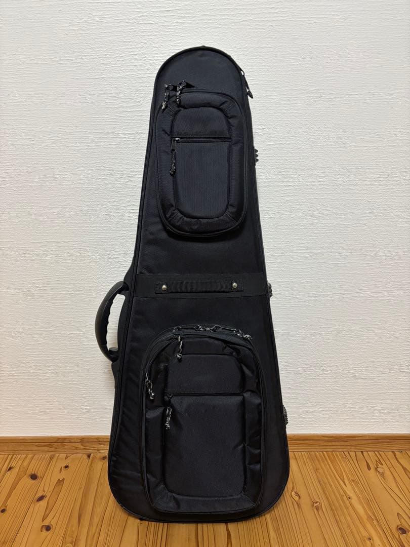 Squier Bullet Stratocaster ホワイト