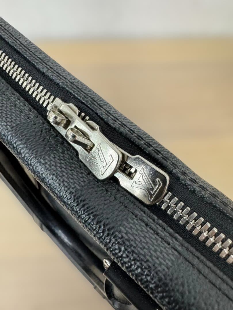 【訳アリ】LV ポルト ドキュマン・ヴォワヤージュ ダミエグラフィット