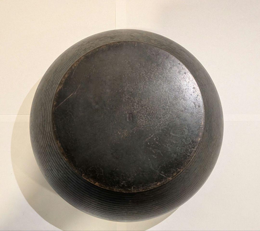 唐銅風炉師『福島宗秀』而妙斎好写　砂張筋建水　茶道具　共箱共布