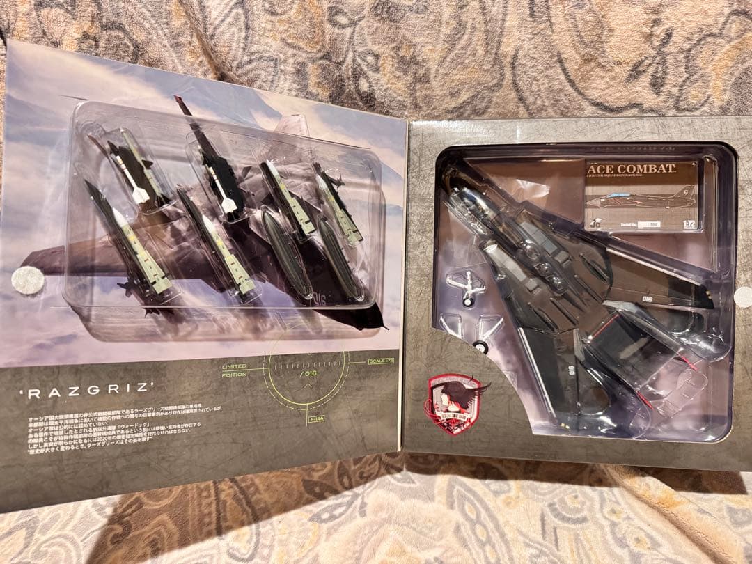 【未開封】1:72ダイキャストACE COMBAT F-14A TOMCAT