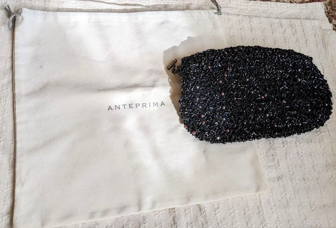 【20％値下げ】アンテプリマ　 黒 パーティーバッグ