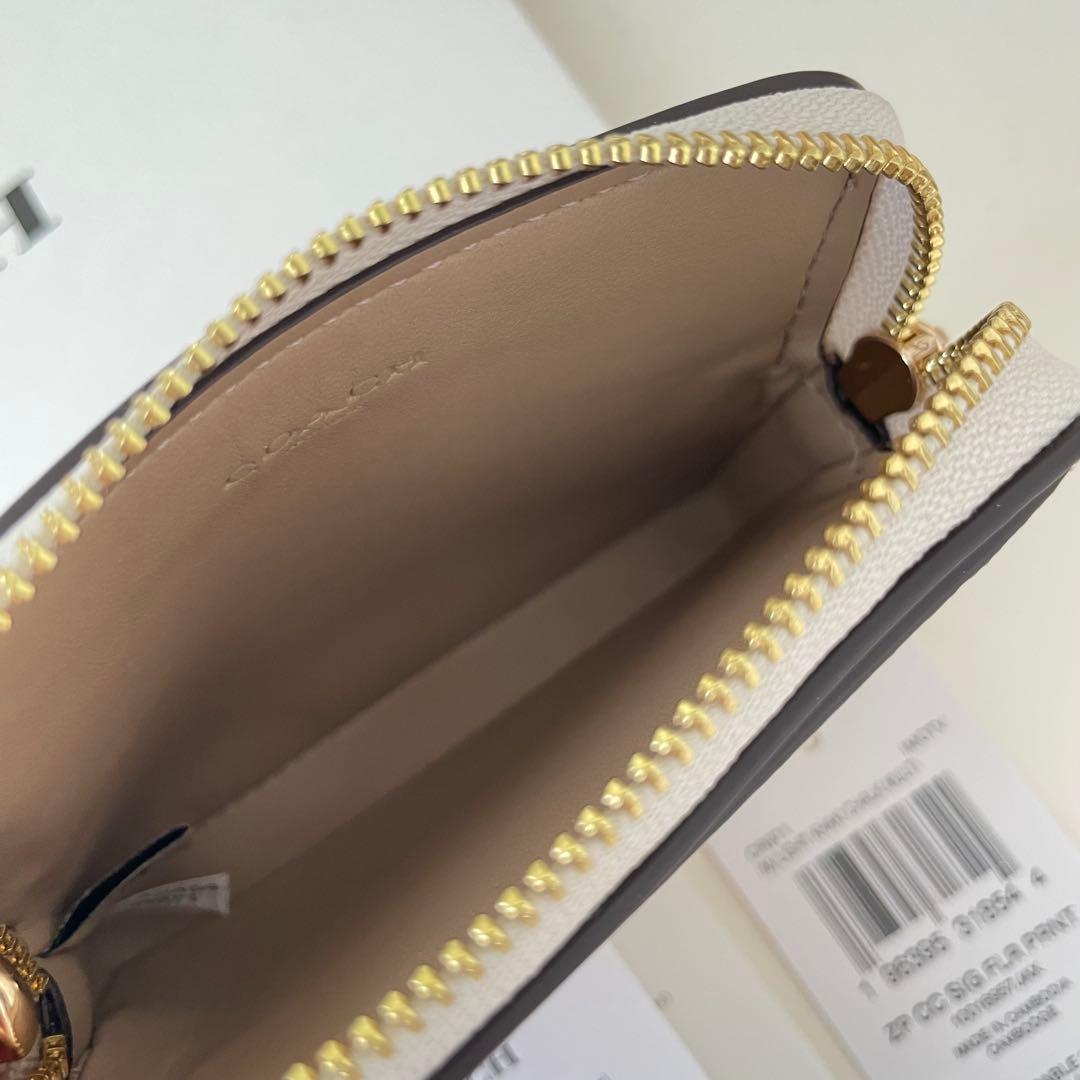 COACH コース　ケース　小銭入れ財布　ホワイト　ピンク　フラワー　花柄