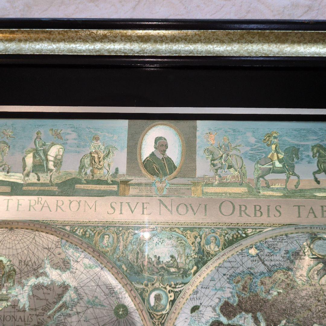 再値下げ26555円 アンティーク風世界地図 二つの球体地図、人気の金＆黒の額縁