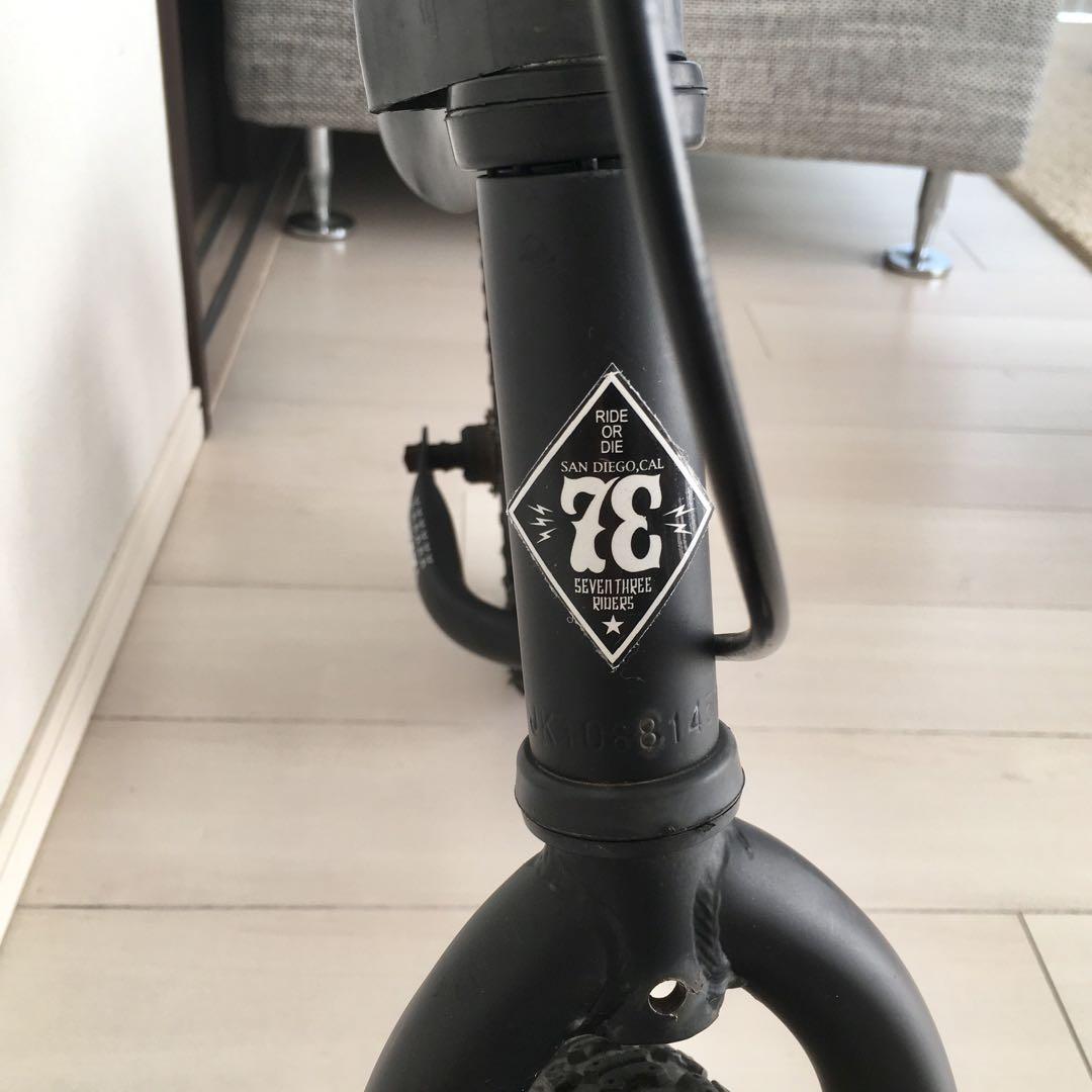 4ing kids ペダルなし自転車　ストライダー　限定　完売商品　レア