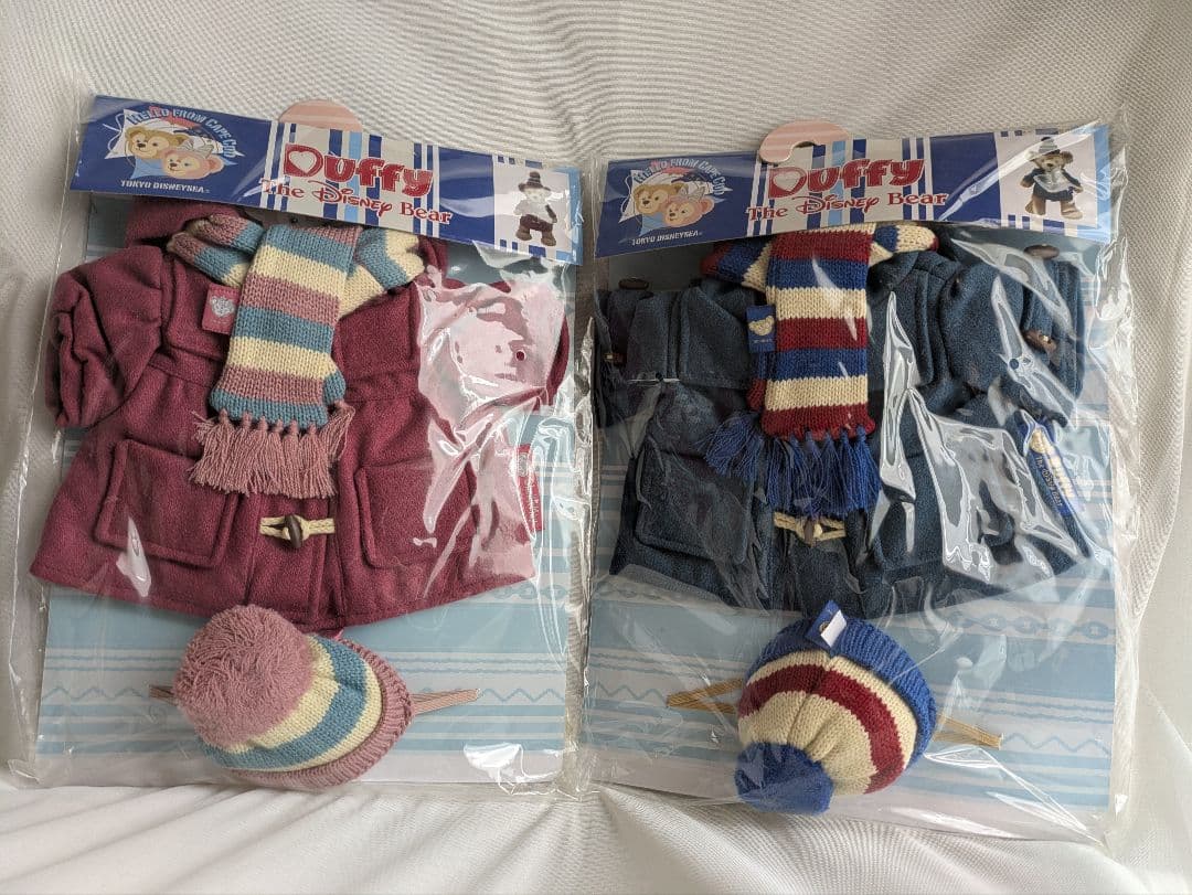 ダッフィー＆シェリーメイ 冬コスチューム ペアセット公式 新品未使用 おまけ付き