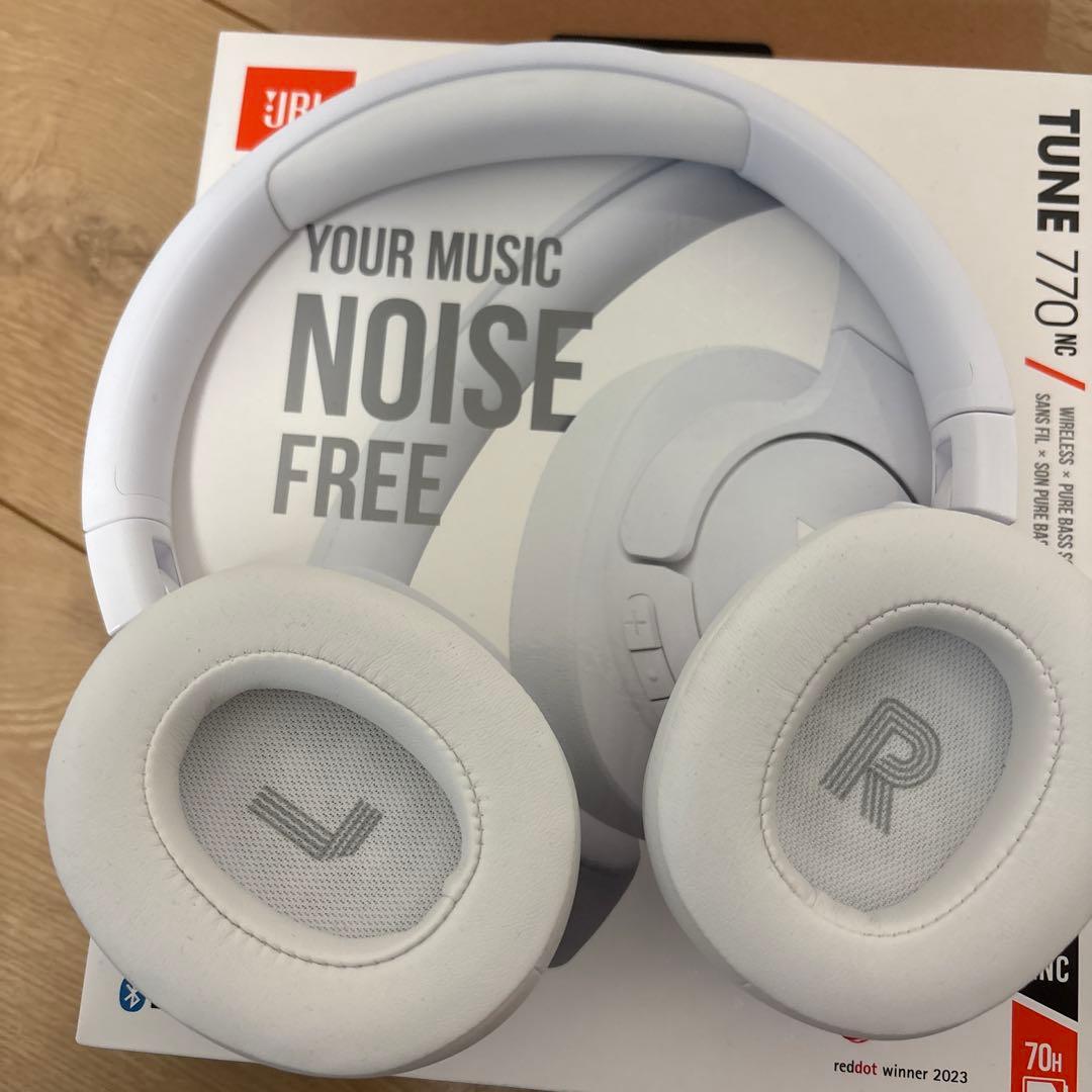 JBL TUNE 770 NC ワイヤレスヘッドホン ホワイト 極美品