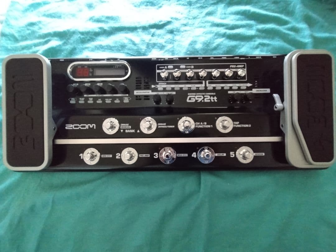 Zoom G9.2tt マルチエフェクター