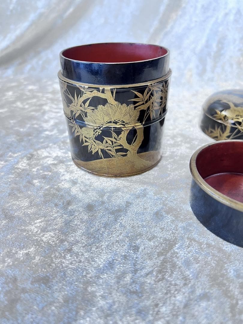 蒔絵丸住　合わせ箱　鶴亀と松