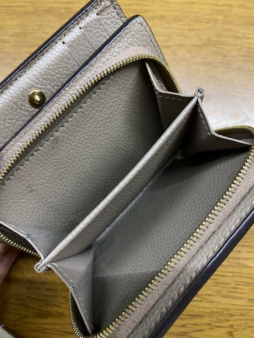 Louis Vuitton 二つ折り財布 ベージュ