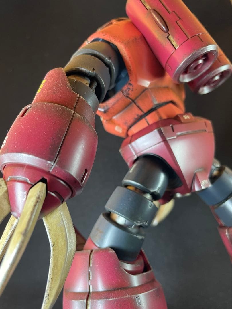 バンダイMG 1/100シャア専用ズゴックMSM-07S全塗装完成品