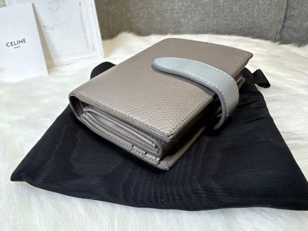 CELINE セリーヌ スモールストラップウォレット ペブル ミネラル
