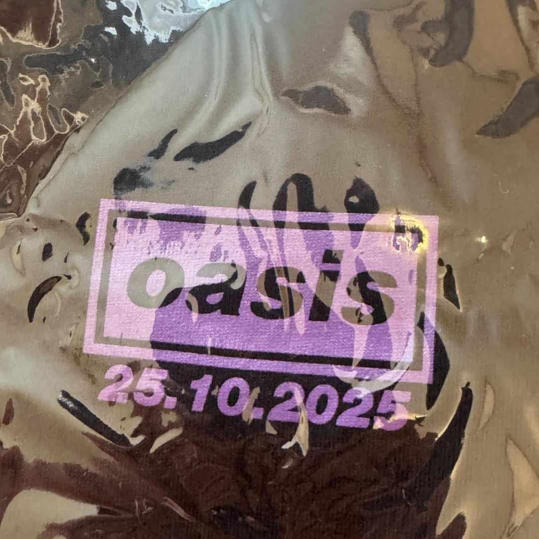 【翌日発送】oasis 開催地限定 Tシャツ 3点(Lサイズ) & A2ポスター