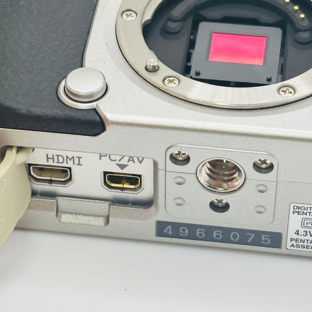 【美品】PENTAX Q10 ミラーレス 一眼 レンズセット　ケース付き