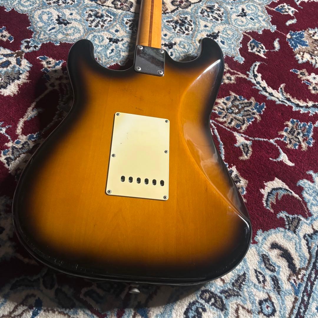 Fender Japan ST-57 ジャパンヴィンテージ　ストラト　Oシリアル