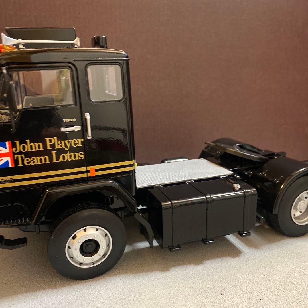 1/18 ボルボ　F88