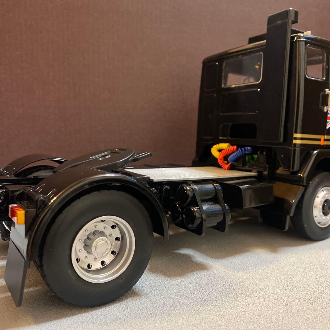 1/18 ボルボ　F88