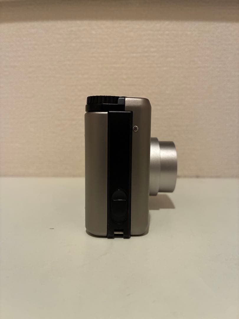 CONTAX T3 コンタックス　コンパクトフィルムカメラ　チタンシルバー