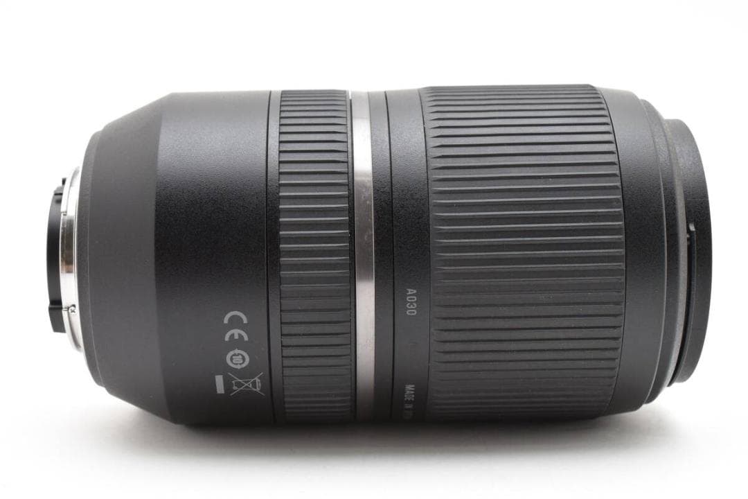 TAMRON 70-300mm F4-5.6 VC USD A030 ニコン