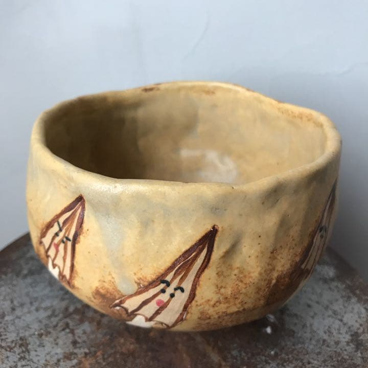 私の作った 抹茶茶碗 唐傘おばけ 妖怪 陶芸 手びねり 手づくね