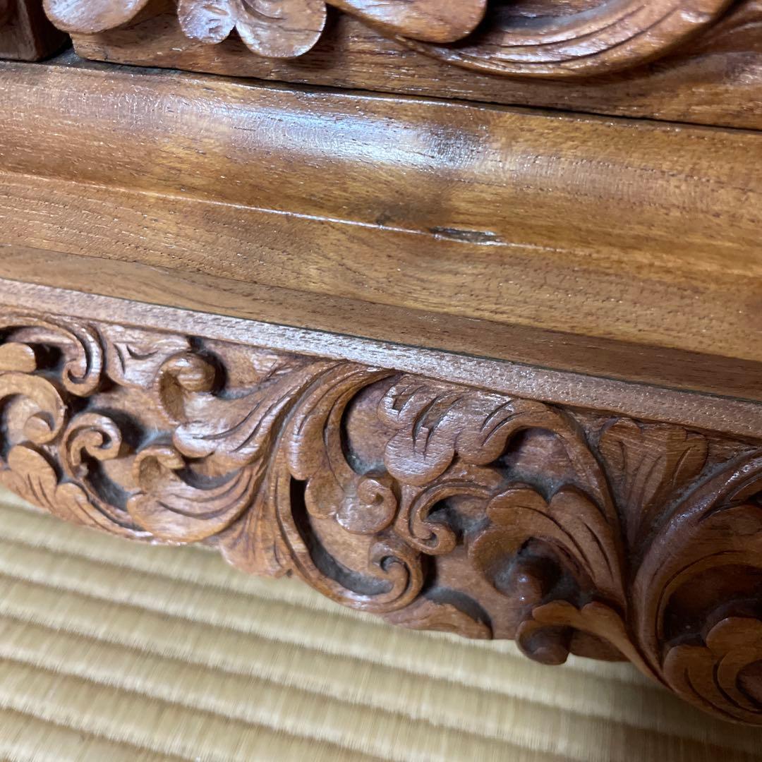 木彫り装飾のキャビネット　インドネシア　オーダーメイド