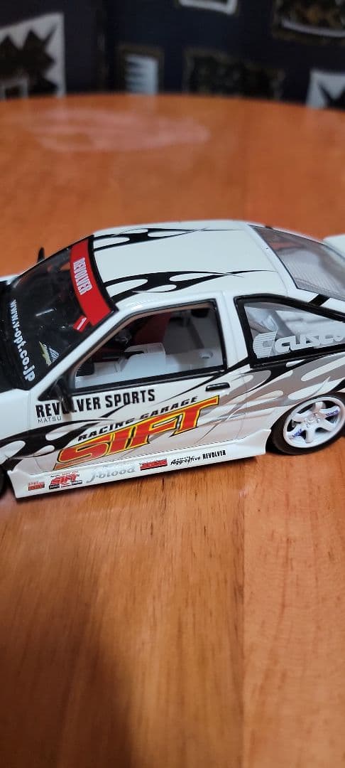 ホットワークス　1/24　D1GP SIFT AE86 トレノ　2002植尾勝浩