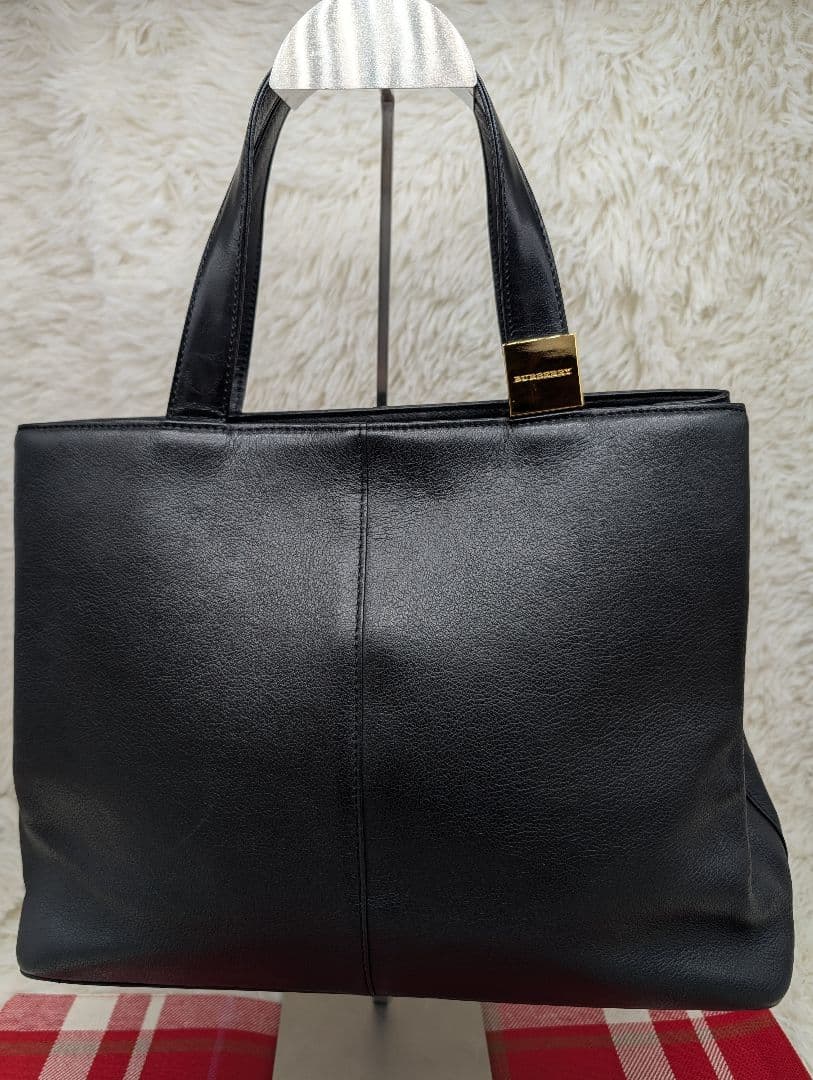専用品。BURBERRY ブラックレザー ハンドバッグ