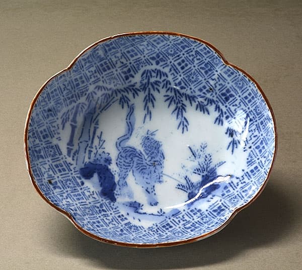 古印判型紙摺り 竹に虎図 木瓜形深皿