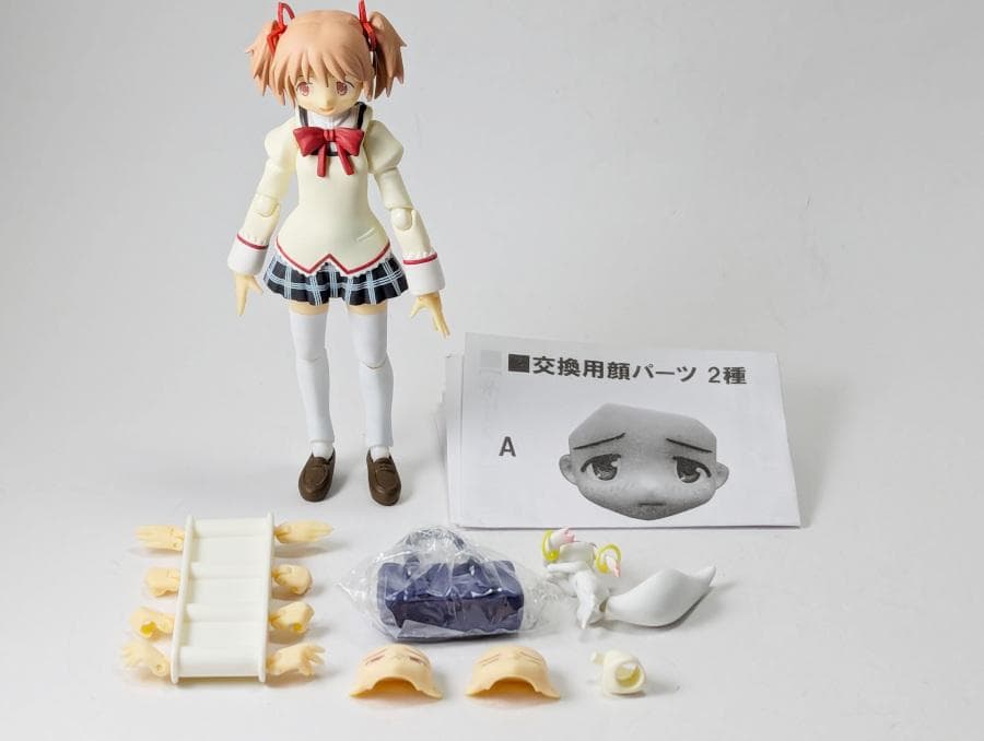 figma 魔法少女 まどか☆マギカ 鹿目まどか 2種セット 制服 ＆ 魔法少女