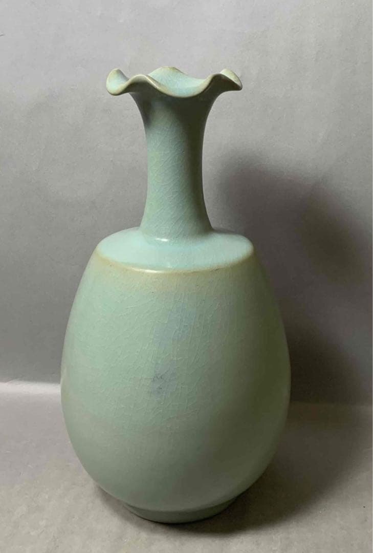 中国 輪花口肩衝瓶　u6230952