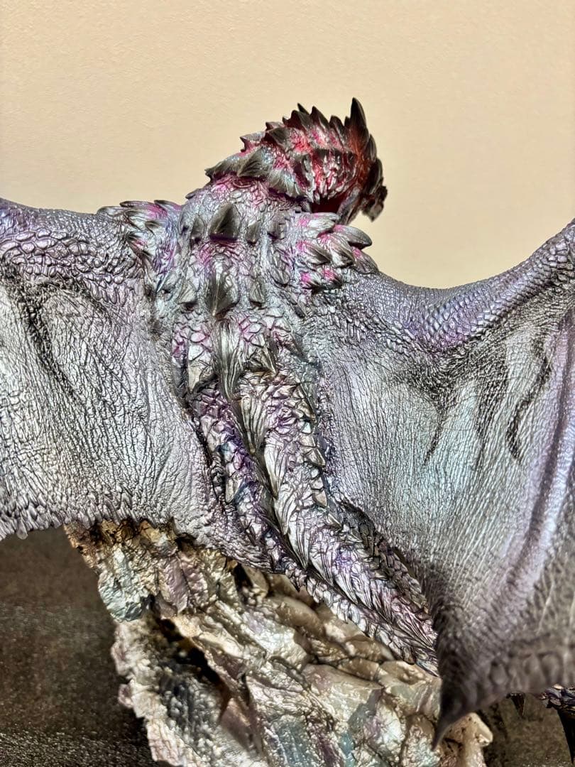 モンスターハンター フィギュア ガレージキット リオレウス希少種 LED発光あり