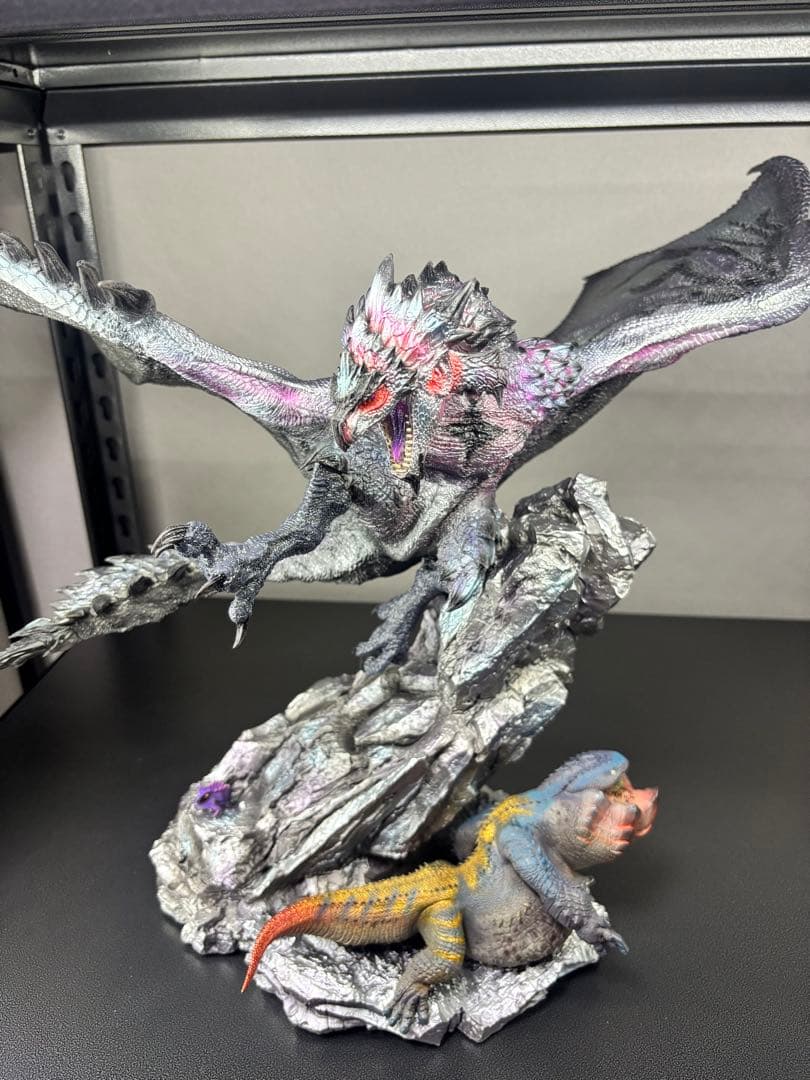 モンスターハンター フィギュア ガレージキット リオレウス希少種 LED発光あり