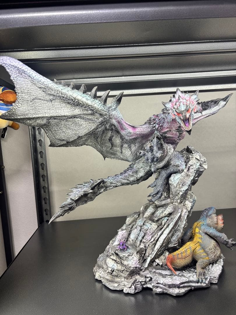 モンスターハンター フィギュア ガレージキット リオレウス希少種 LED発光あり