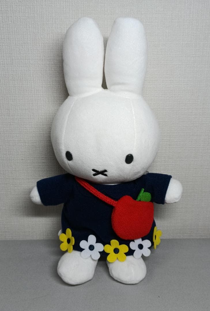 ゆ*！様 オータムフルーツ　ミッフィー　ぬいぐるみ