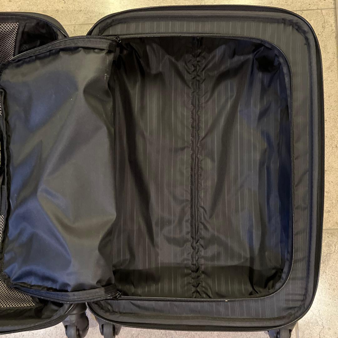 トゥミ/TUMI スーツケース　イニシャル入り