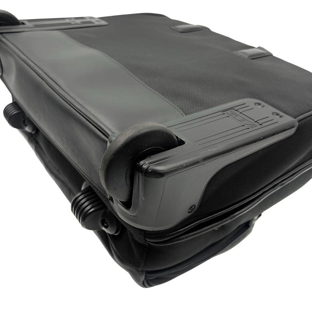 TUMI キャリー ブラック 大容量 メンズ ビジネスバッグ 8833