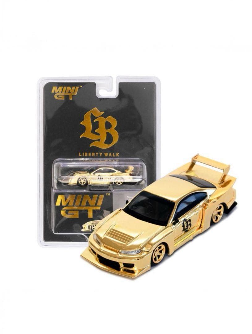 MINI GT LIBERTY WALK ゴールドミニカー 原宿限定