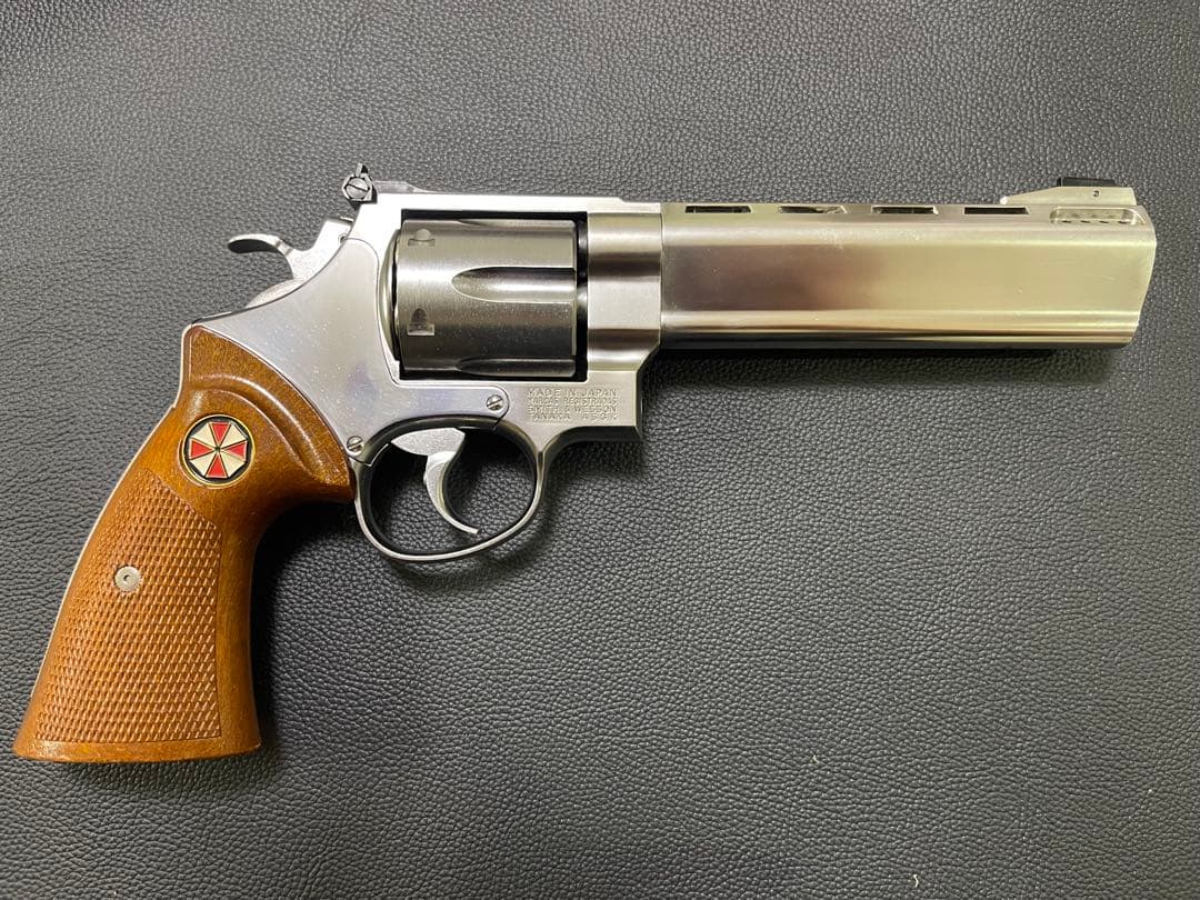 トイガン CAPCOM Umbrella Magnum Revolver