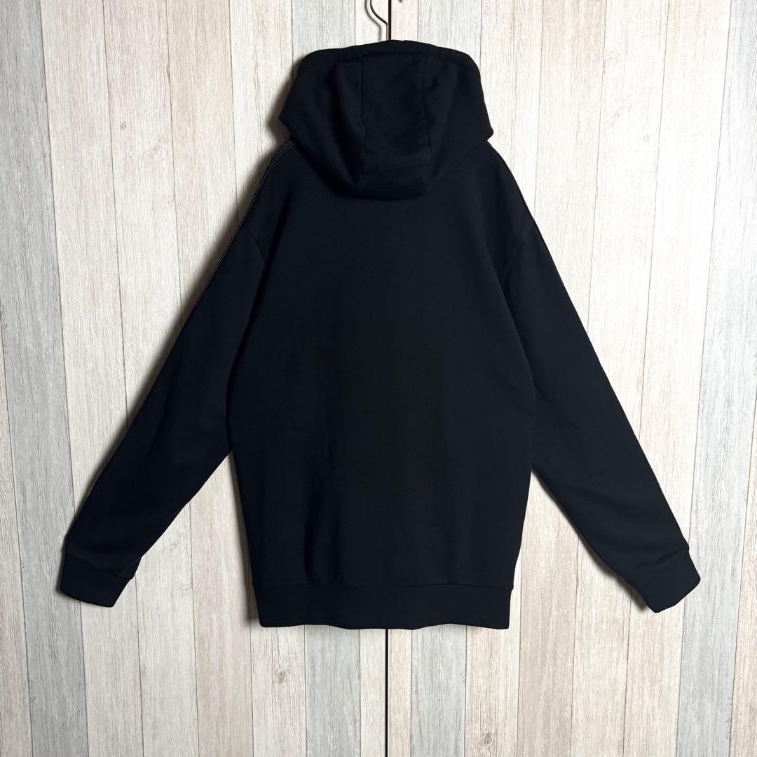 3092【希少・美品】フェンディ シルク混 ズッカ柄 袖ライン ブラックパーカー